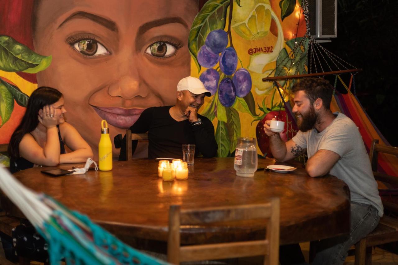 Hostal & Cafe Travelers Сантяго Екстериор снимка