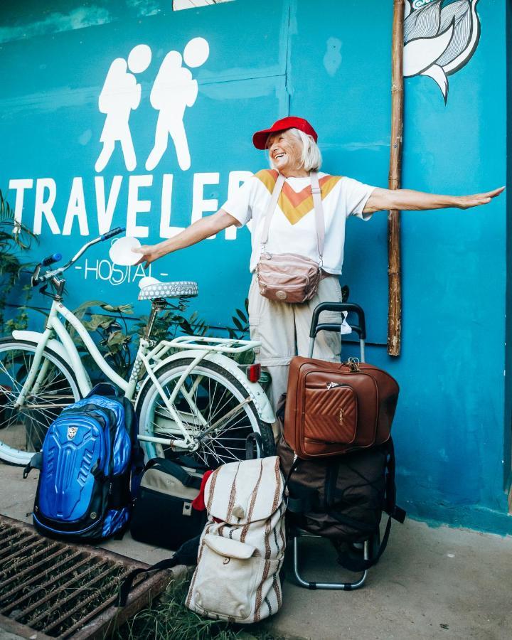Hostal & Cafe Travelers Сантяго Екстериор снимка